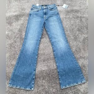 Women’s Size 27 Joe’s Denim High Rise Petra Jeans Color  Blue